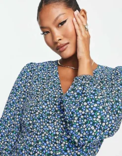 Glamorous Petite V-neck Mini Dress In Black Blue Ditsy Floral For Women -Glamorous Shop 202982886 3