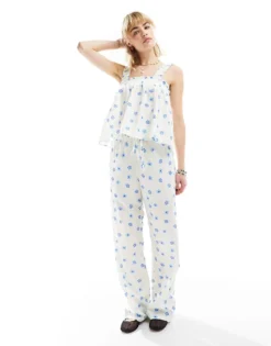Glamorous Tie Waist Wide Leg Relaxed Trousers In Blue Ditsy Co-ord For Women White Blue Ditsy