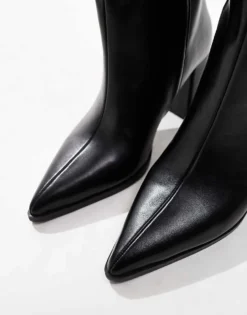 Glamorous Pointed Knee Boots In Black For Women -Glamorous Shop 206643618 3