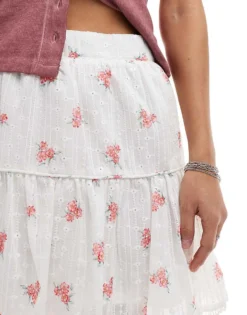 Glamorous Rose Print Broderie Mini Skirt In White For Women Rose Broderie -Glamorous Shop 206681132 4