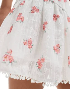 Glamorous Rose Print Broderie Mini Skirt In White For Women Rose Broderie -Glamorous Shop 206681132 5