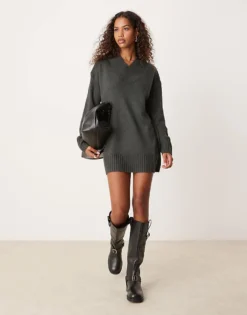 Glamorous Rib V Neck Slouchy Jumper Dress In Charcoal Knit For Women