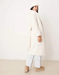 Glamorous Cosy Faux Fur Cream Dressing Gown Coat For Women -Glamorous Shop 206756955 3