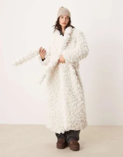Glamorous Cream Cloud Faux Fur Coat With Robe Tie For Women