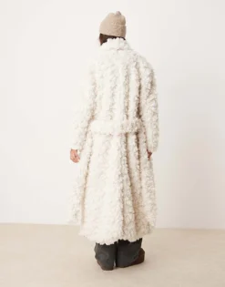 Glamorous Cream Cloud Faux Fur Coat With Robe Tie For Women -Glamorous Shop 206756992 3