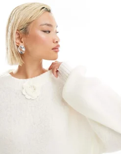 Glamorous Relaxed Knitted Jumper With Rosette Detail In Cream For Women -Glamorous Shop 206794541 3