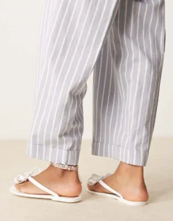 Glamorous Bow Flip Flops In White For Women -Glamorous Shop 207530333 3