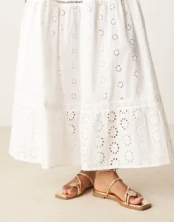 Glamorous Toe Thong Flat Sandals In Gold For Women -Glamorous Shop 207530508 3