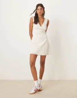 Glamorous V Neck Mini Dress In Cherry Print For Women -Glamorous Shop 207622291 4