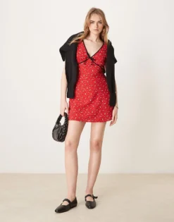 Glamorous V Neck Mini Dress With Bow In Red Ditsy Floral For Women -Glamorous Shop 207622529 3