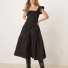 Glamorous Short Sleeve Shirred Poplin Midi Dress In Black For Women