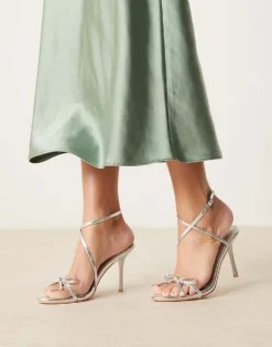 Glamorous Bow Heeled Sandals In Silver Crinkle For Women